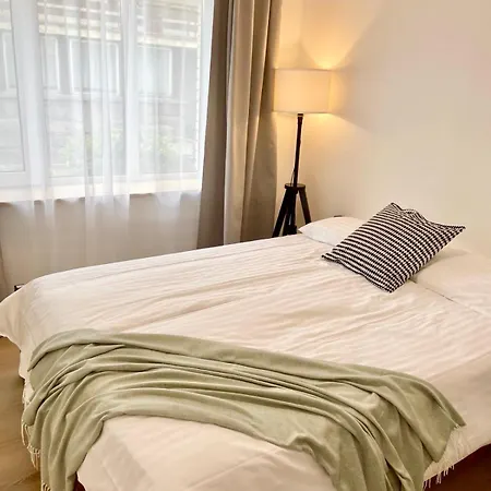 Viewpoint - B Apartment *